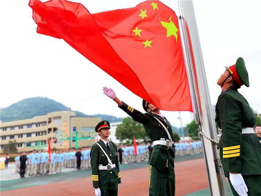 谭嗣同刑场被处决时，妻子因没怀孕而哭喊，谭嗣同说：没有比有好